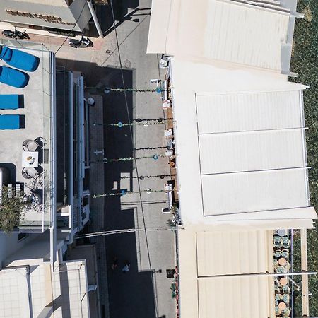 Skipper Beachfront Suites Hersonissos  Exterior photo