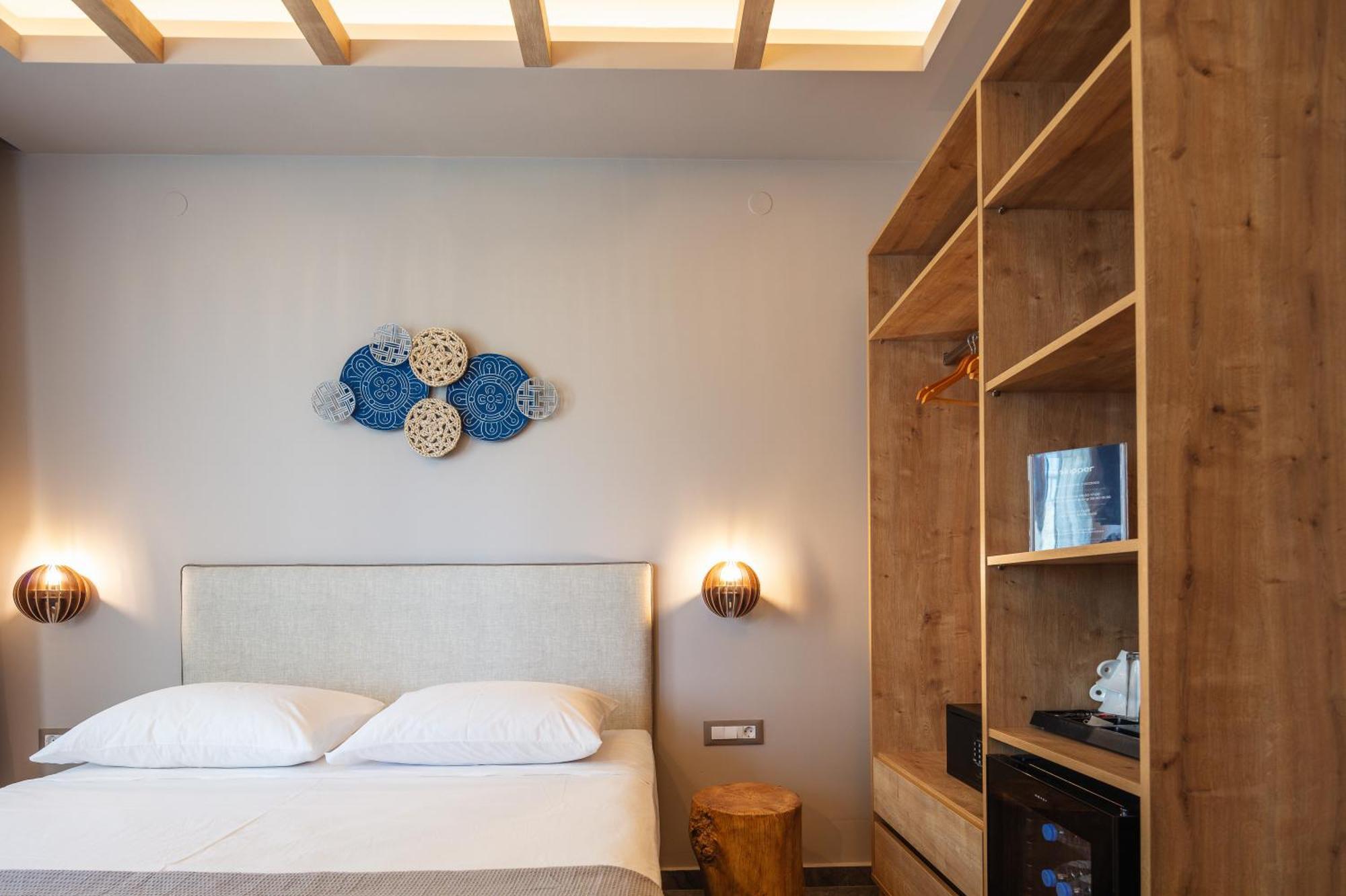 Skipper Beachfront Suites Hersonissos  Room photo